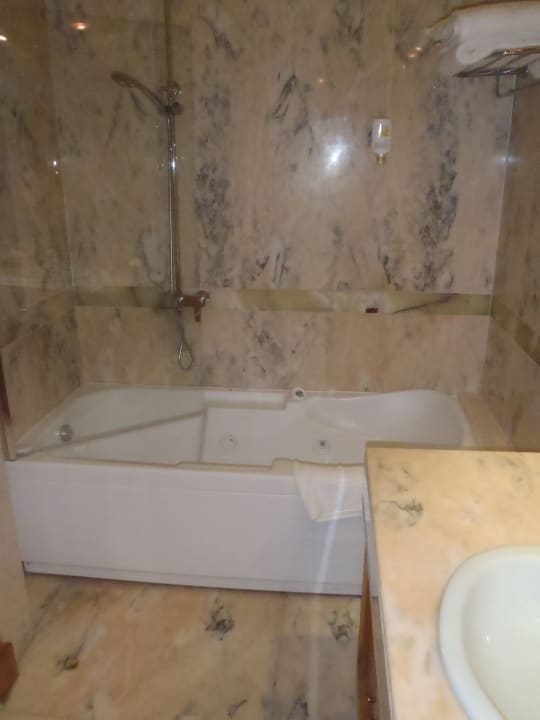 Zimmer Hotel MS Amaragua