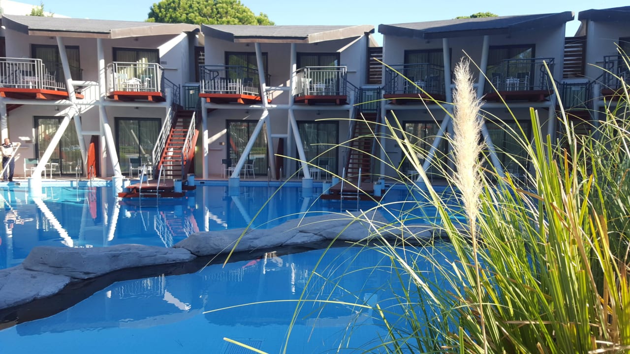 Poolanlage der Bungalows Paloma Sencia