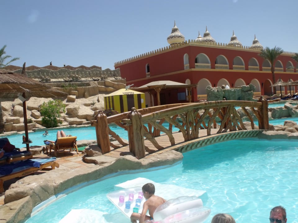Basen Pickalbatros Alf Leila Wa Leila Resort - Neverland Hurghada