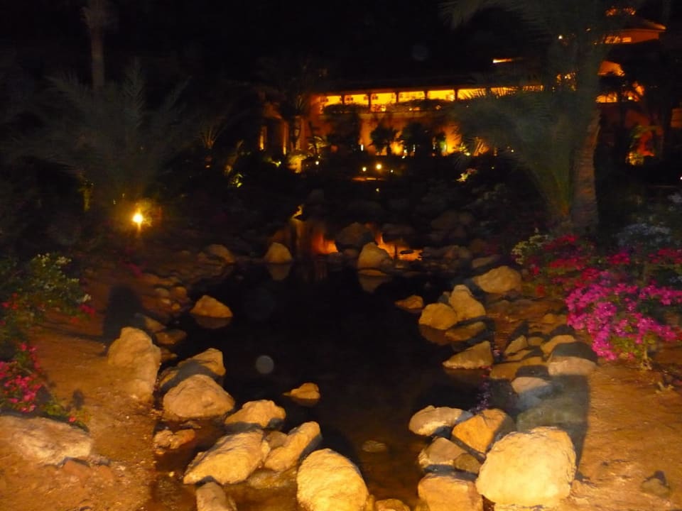 Bei Nacht Mövenpick Resort & Spa El Gouna