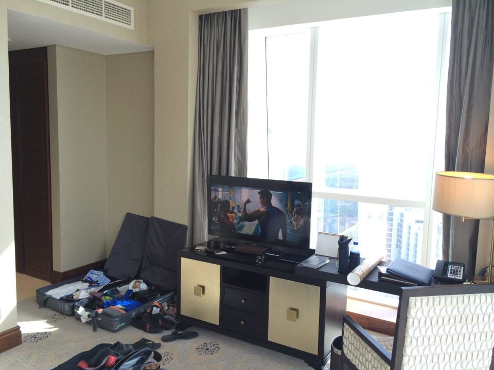 Mit offenen Gardinen Dusit Thani Abu Dhabi