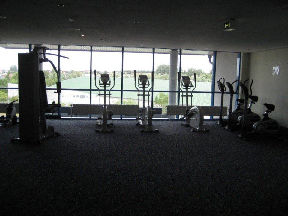 Fittness auf 2 OG Hotel Wyndham Garden Wismar