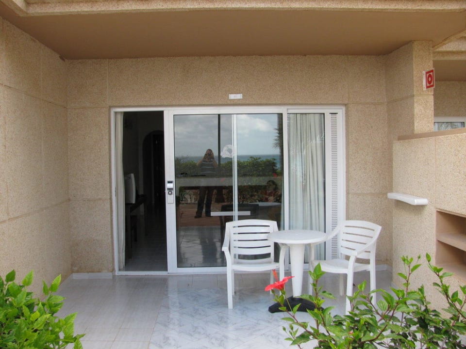 Zimmer/Suite von aussen SBH Hotel Taro Beach