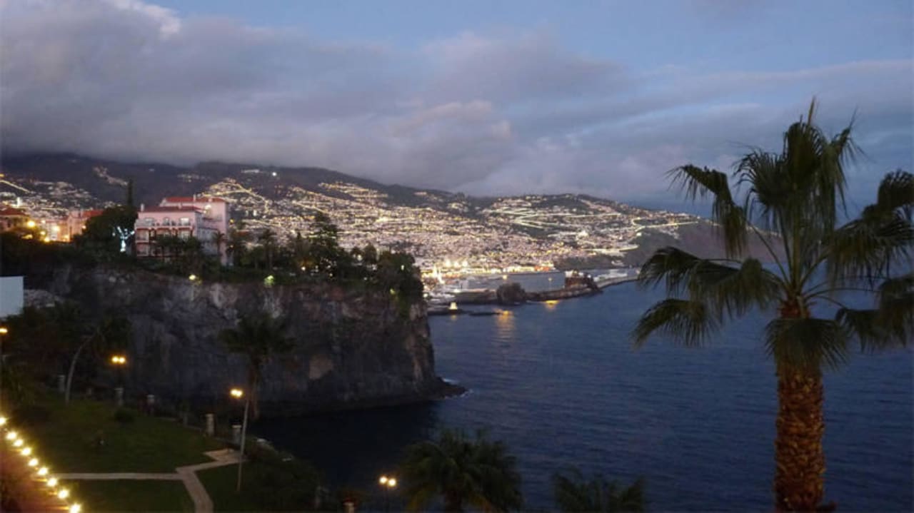 Außentemperatur 18 Grad im Dezember Hotel The Cliff Bay (PortoBay)