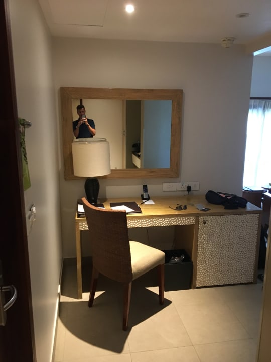 Zimmer Kempinski Seychelles Resort