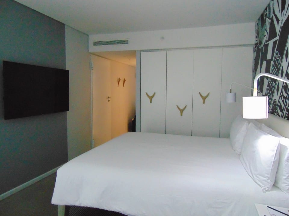 Zimmer Radisson RED Cape Town