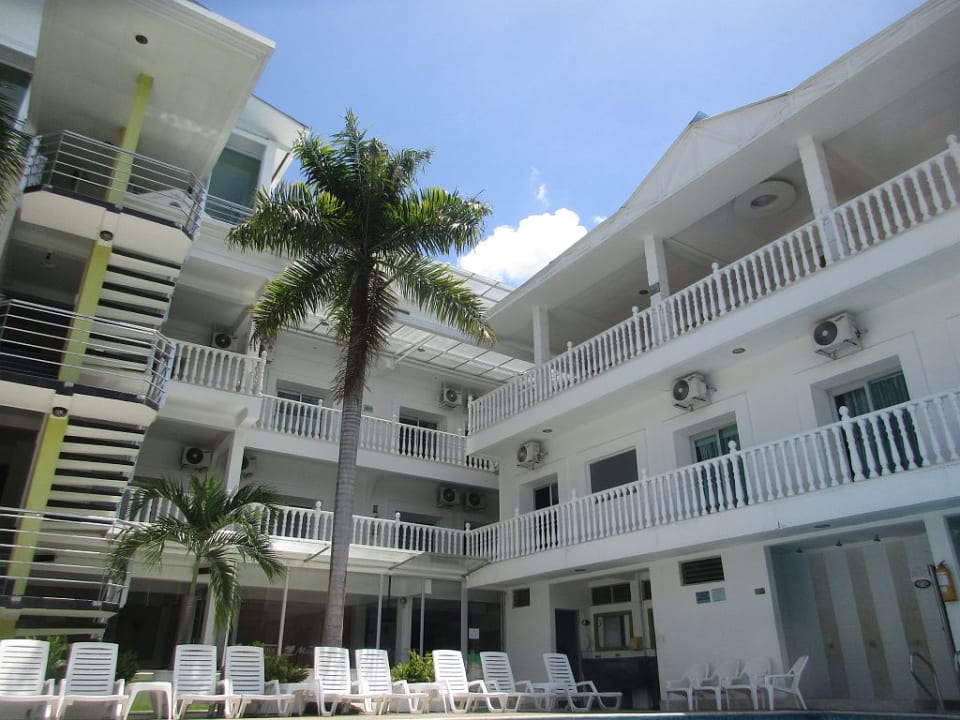 Außenansicht Hotel Manantial Melgar