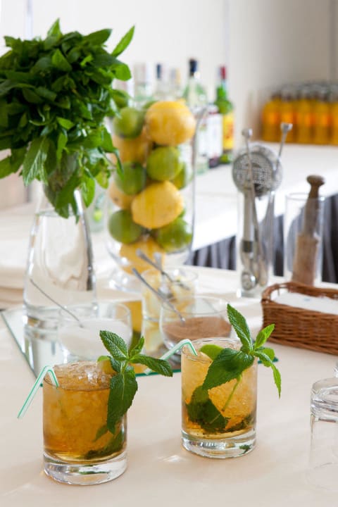 Details Meeting Room Wedding NH Barcelona Sant Just