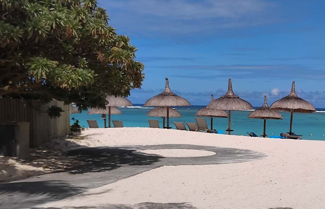 Sonstiges Crystals Beach Resort Belle Mare, a member of Radisson Individuals