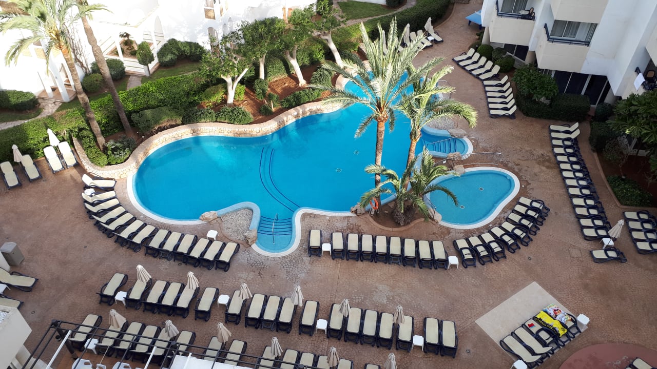 Pool Hipotels Bahia Grande