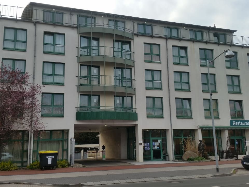 Außenansicht Hotel Ambiente Langenhagen Hannover by Tulip Inn