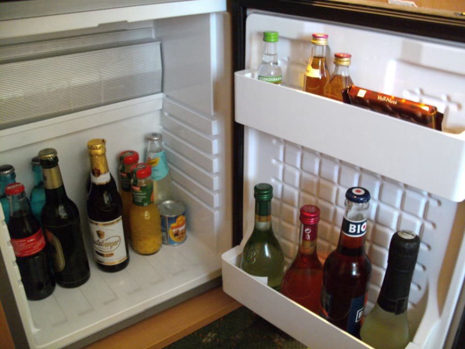 Der Inhalt der Minibar im Zimmer 211 Garner Hotel Hamburg - Wandsbek Marktplatz