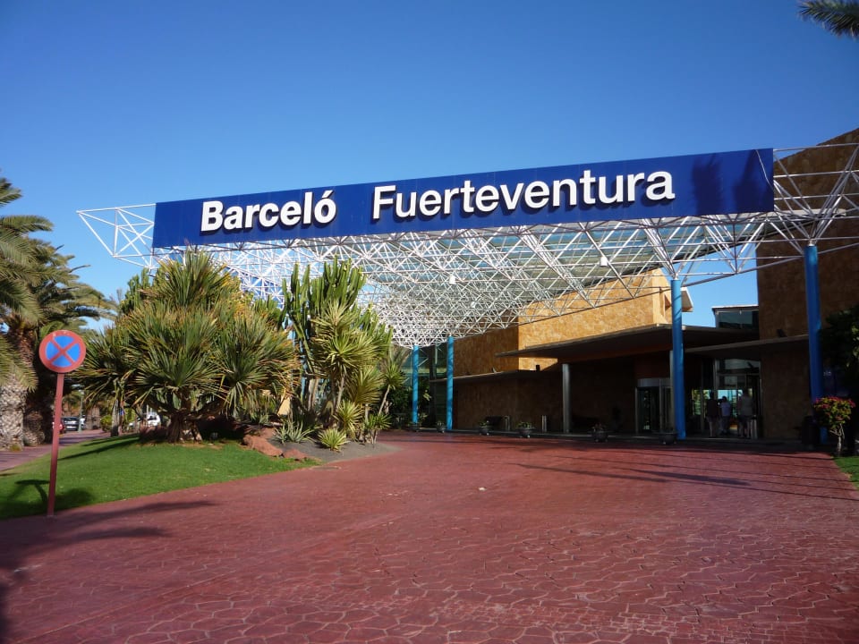 Blick Richtung Hoteleingang Barceló Fuerteventura Mar