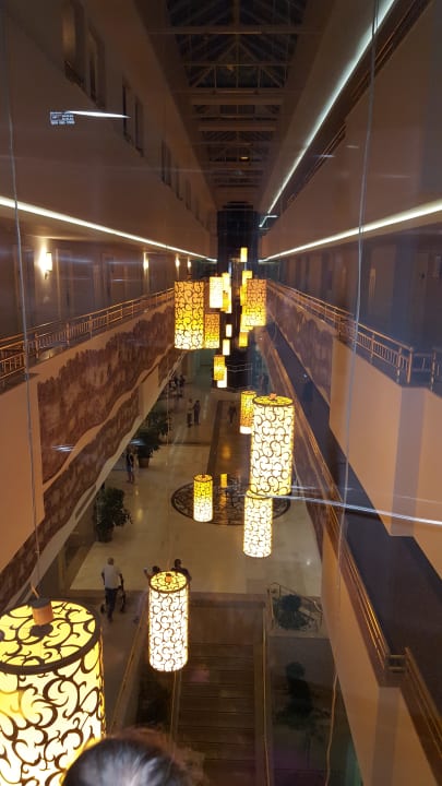 Lobby Crystal Tat Beach