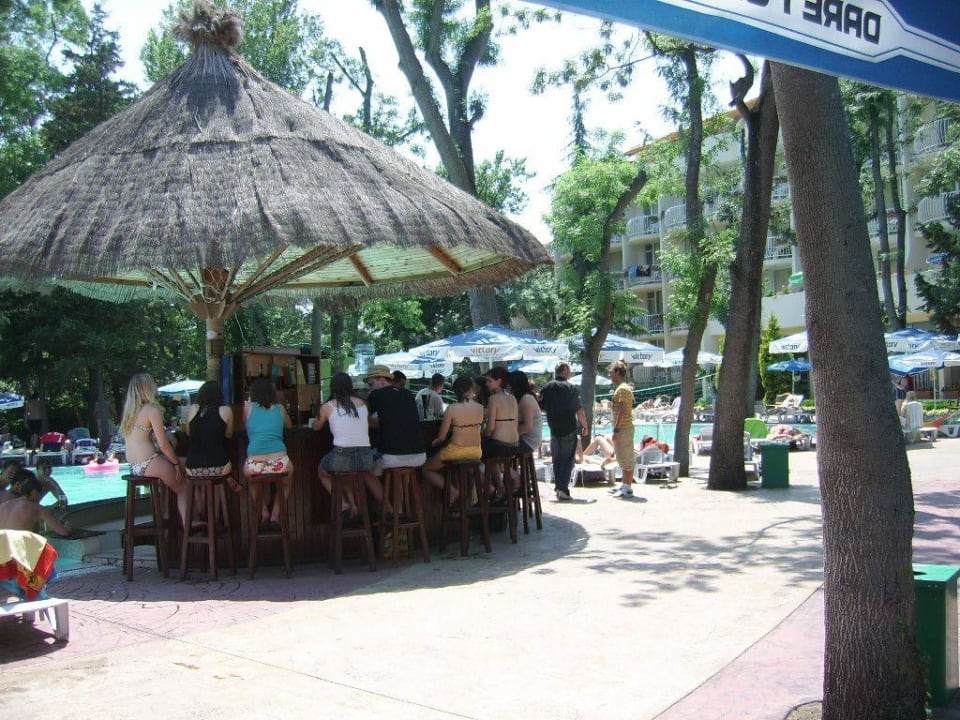 Poolbar HVD Club Bor