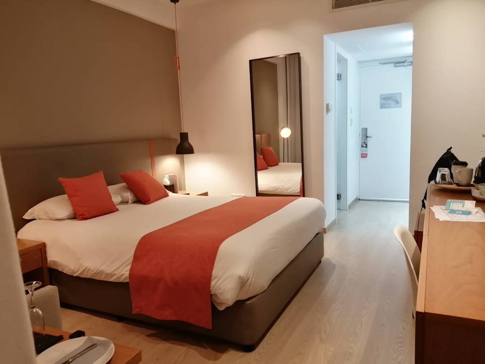 Zimmer Crystal Springs Beach Hotel