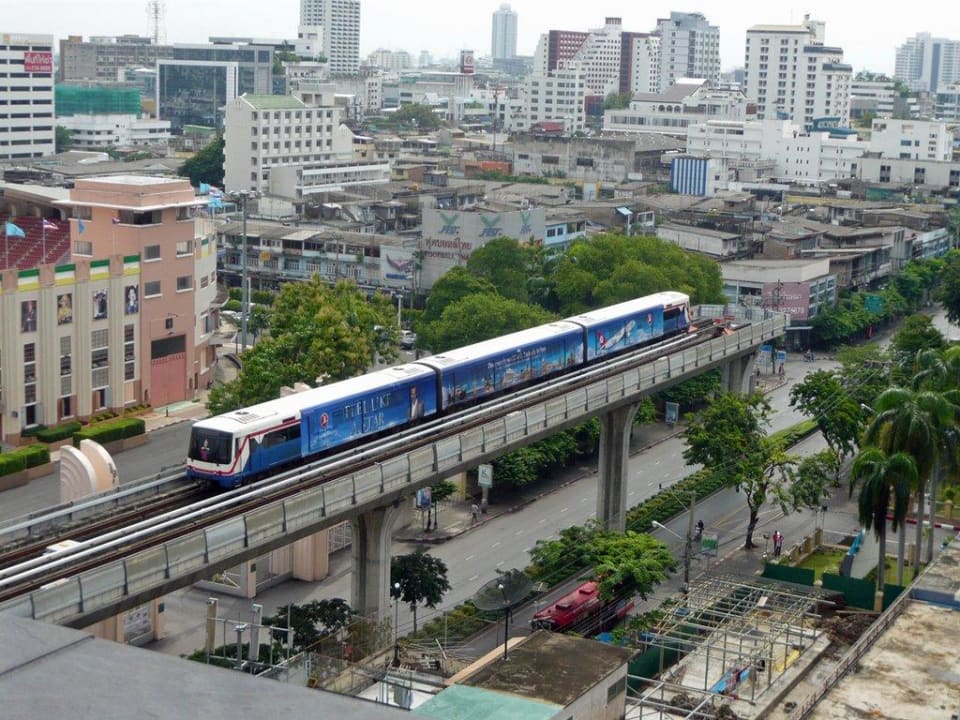 Skytrain Endstation direkt neben Hotel Siam@Siam Design Hotel Bangkok
