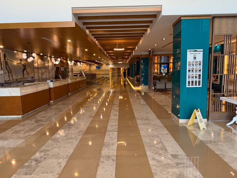 Lobby Sherwood Dreams Resort