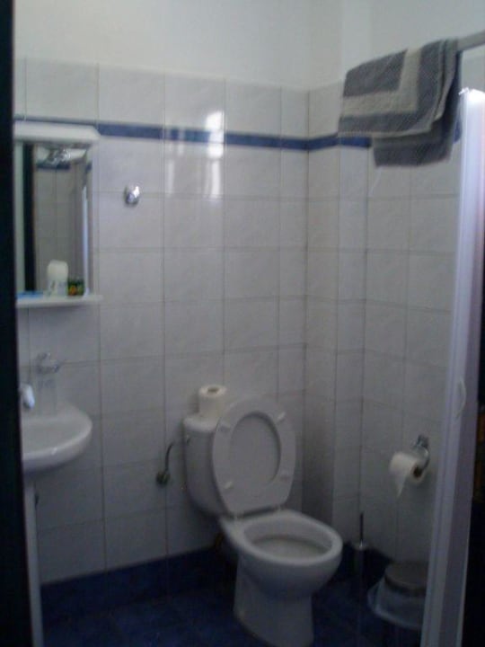 Badezimmer Hotel Votsalakia Beach