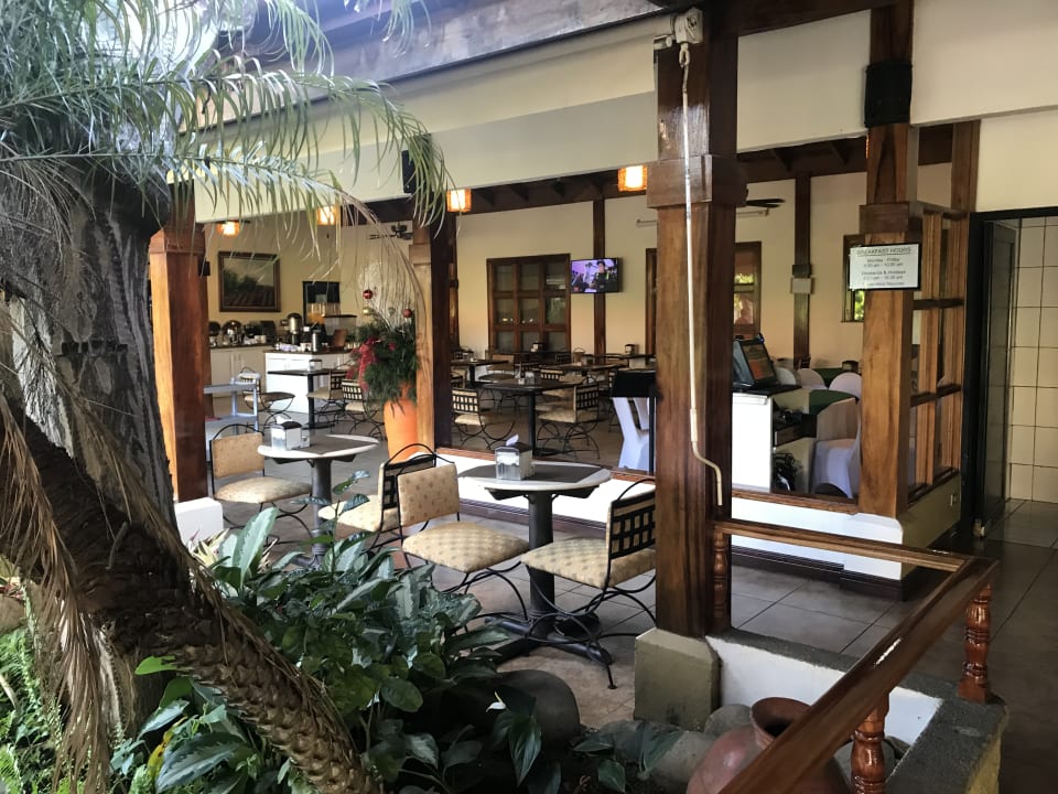 Gastro Hotel Country Inn & Suites By Carlson, San Jose