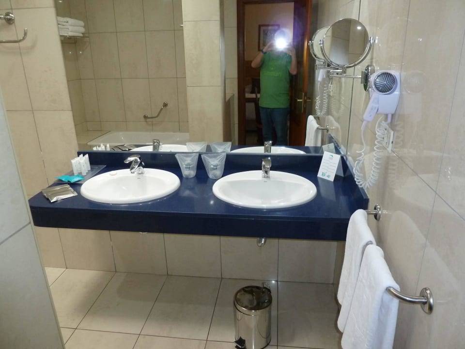 Junior Suite Badezimmer  Suites & Villas by Dunas