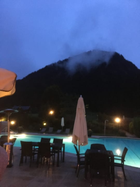 Pool Wellnesshotel ...liebes Rot-Flüh