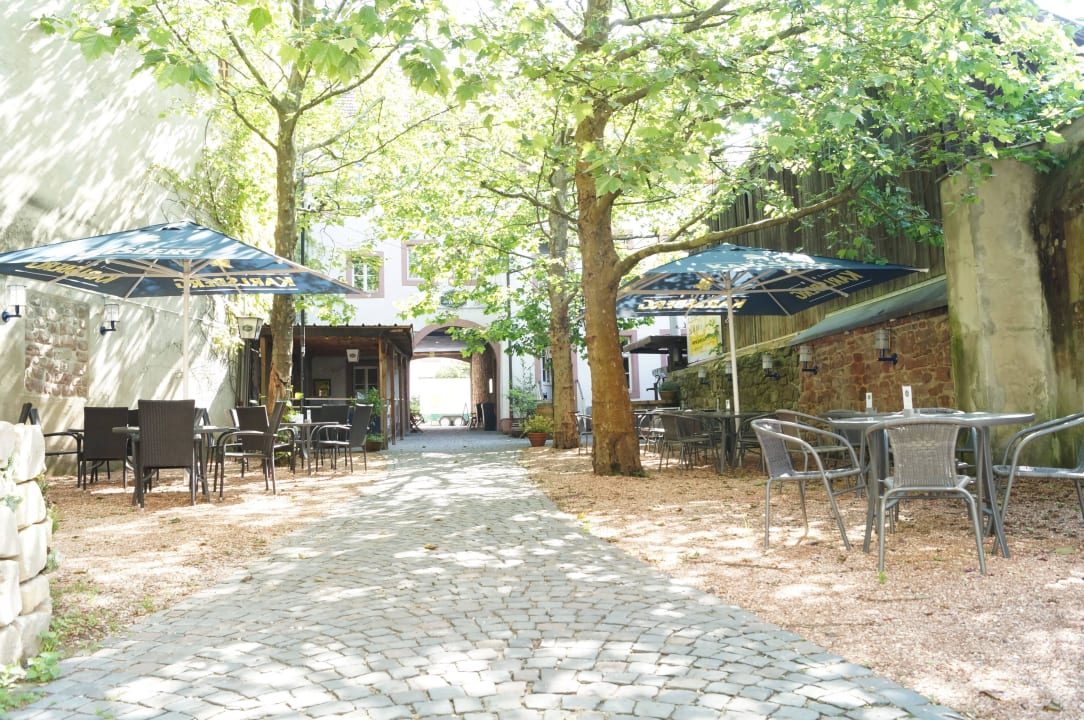 Biergarten Domhotel Restaurant LaWendel