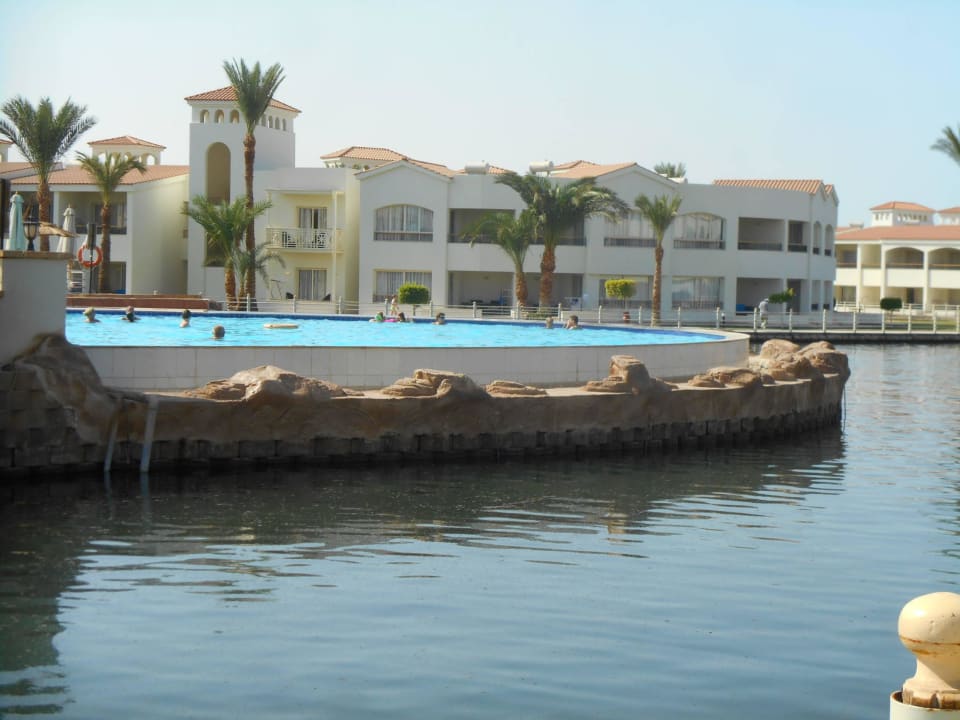 Pool beim Castello in der Salzwasserlagune Pickalbatros Dana Beach Resort - Hurghada