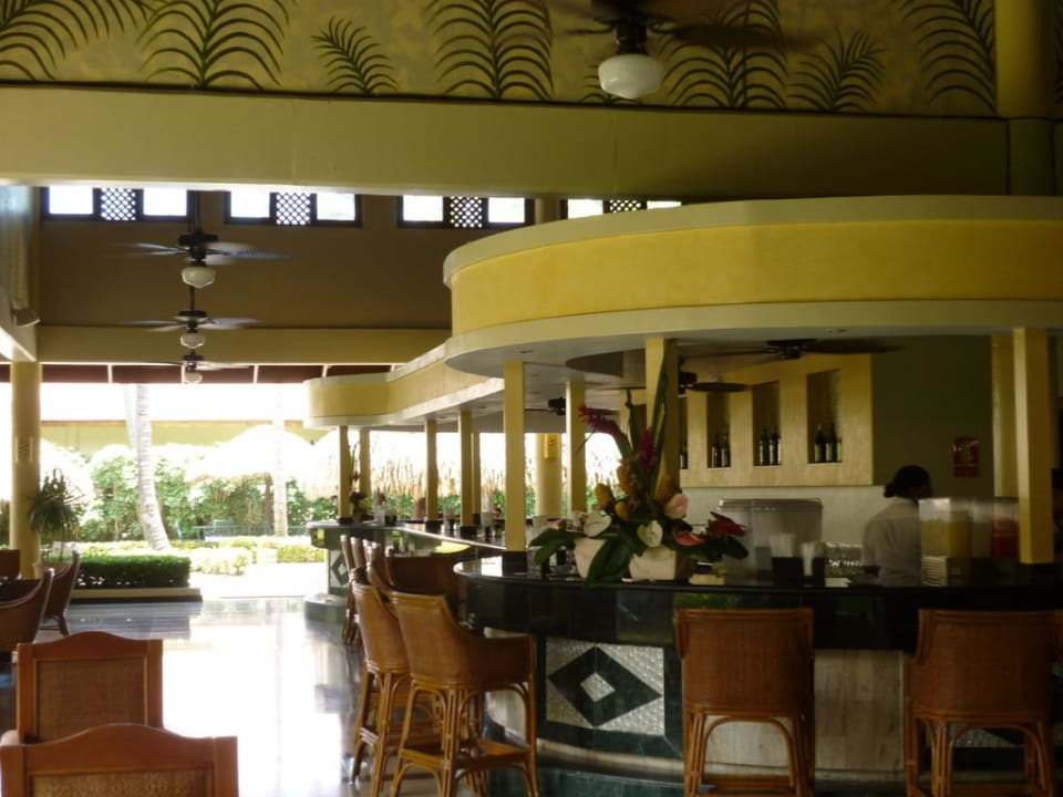 Die Bar, noch leer Hotel Grand Palladium Palace Resort, Spa & Casino