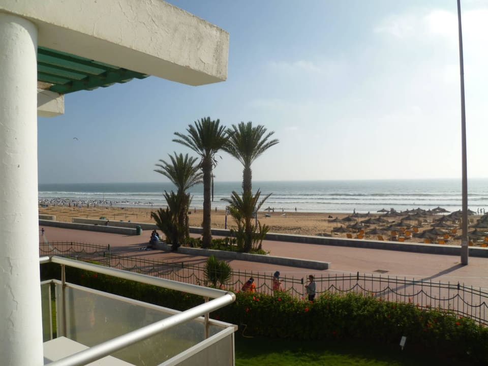 Ausbilick auf Corniche/Strand Agadir Beach Club Hotel