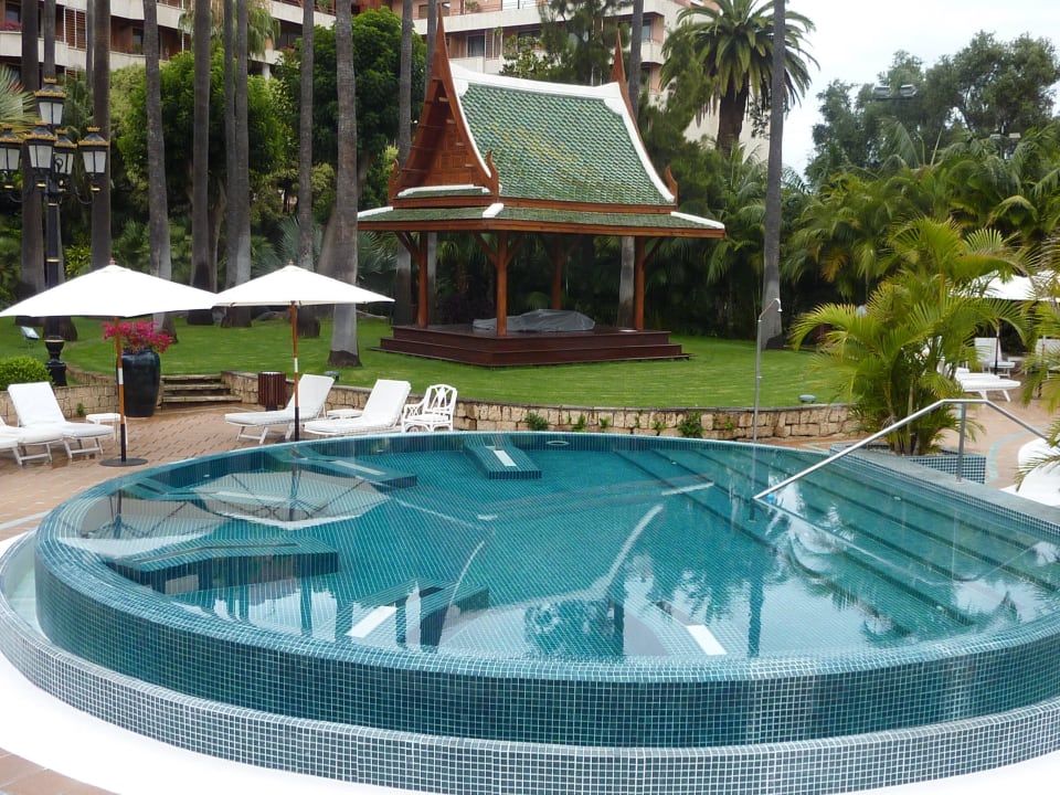 Spa pool Hotel Botanico & The Oriental Spa Garden