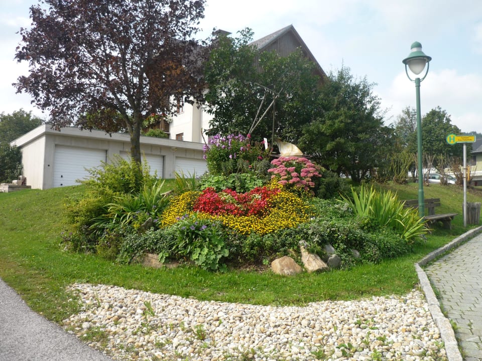 Ein Blumenstadt  Dorfhotel Fasching