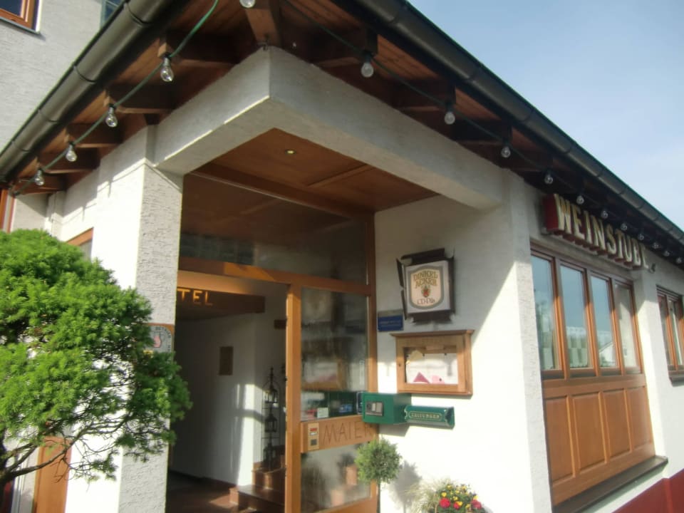 Hauseingang Hotel Maier