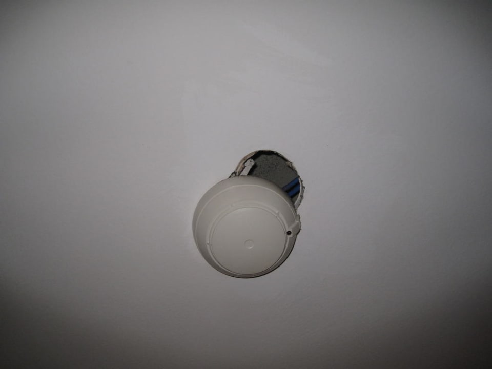 Löcher in  der Decke Quality Hotel Nova Domus