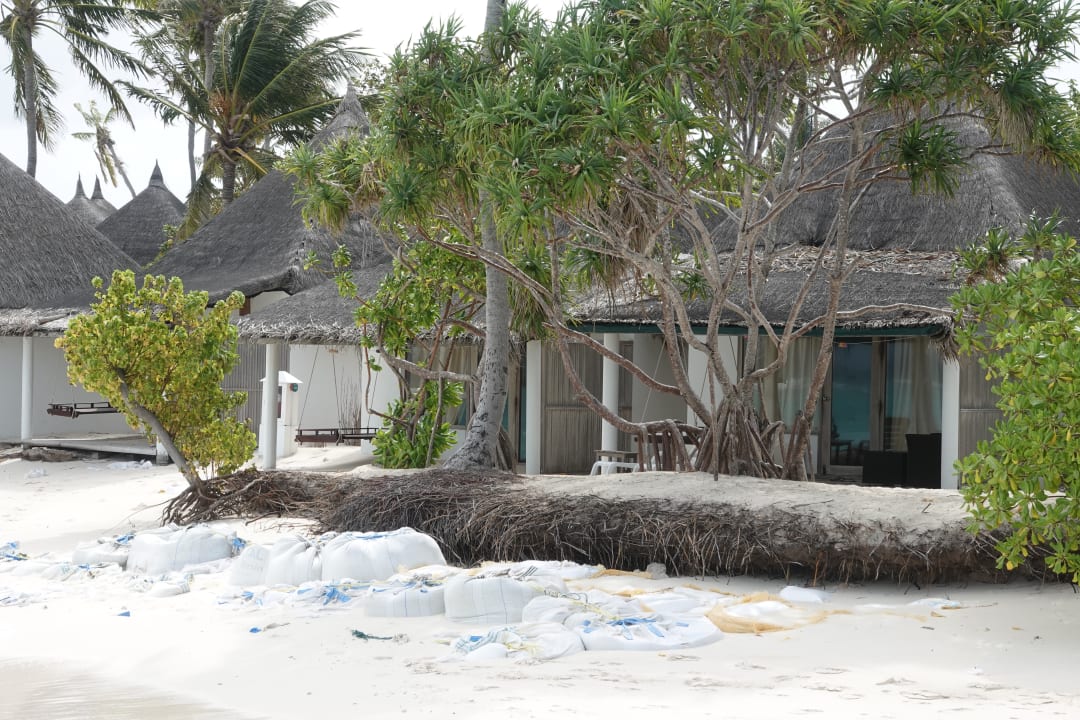 Zimmer Angaga Island Resort