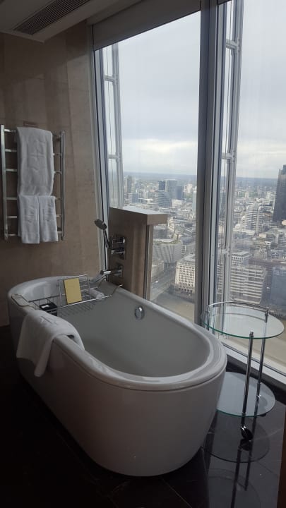 Zimmer Shangri-La Hotel, At The Shard, London