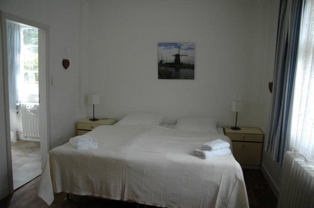 Zimmer mit Badezimmer Garni Hof van Holland