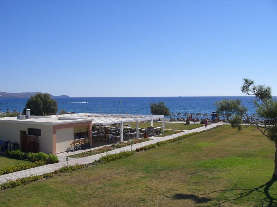 Strandbar, hier gibt es auch Mittagessen Lindos Imperial Resort & Spa