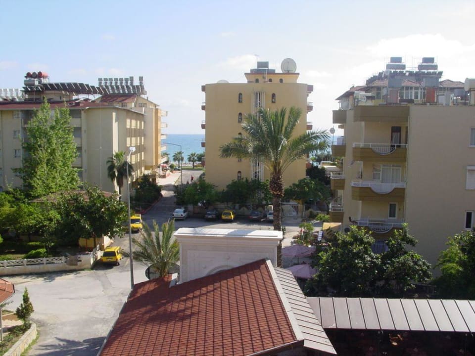 Blick zum Strand Kleopatra Fatih Hotel