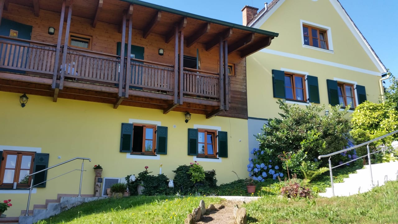  ein tolles Haus FerienWohnungen Landhaus FühlDichWohl