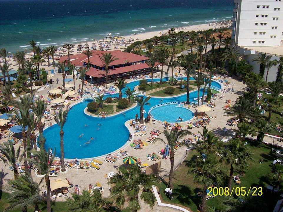 Piękny poranek Riadh Palms Resort & Spa