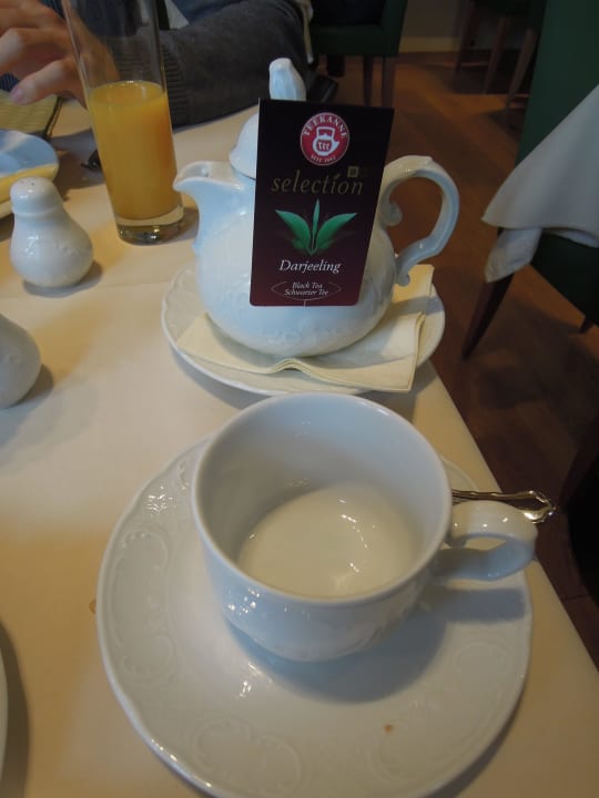 Frühstückstee Hotel Maximilian Stadthaus Penz