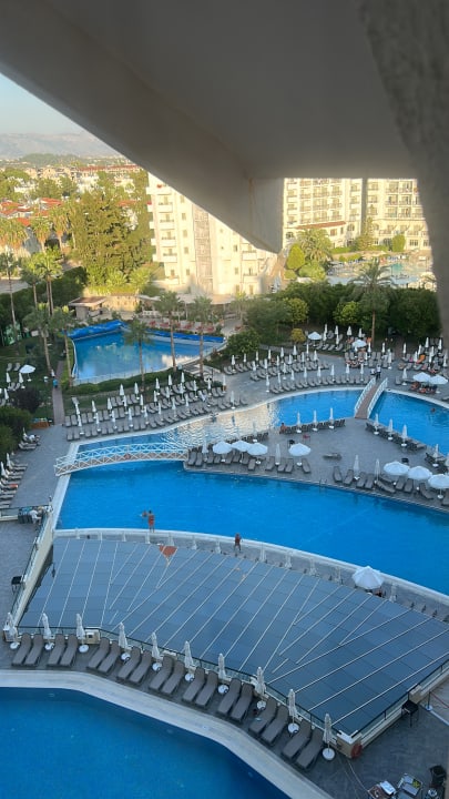 Pool Side Mare Resort & Spa