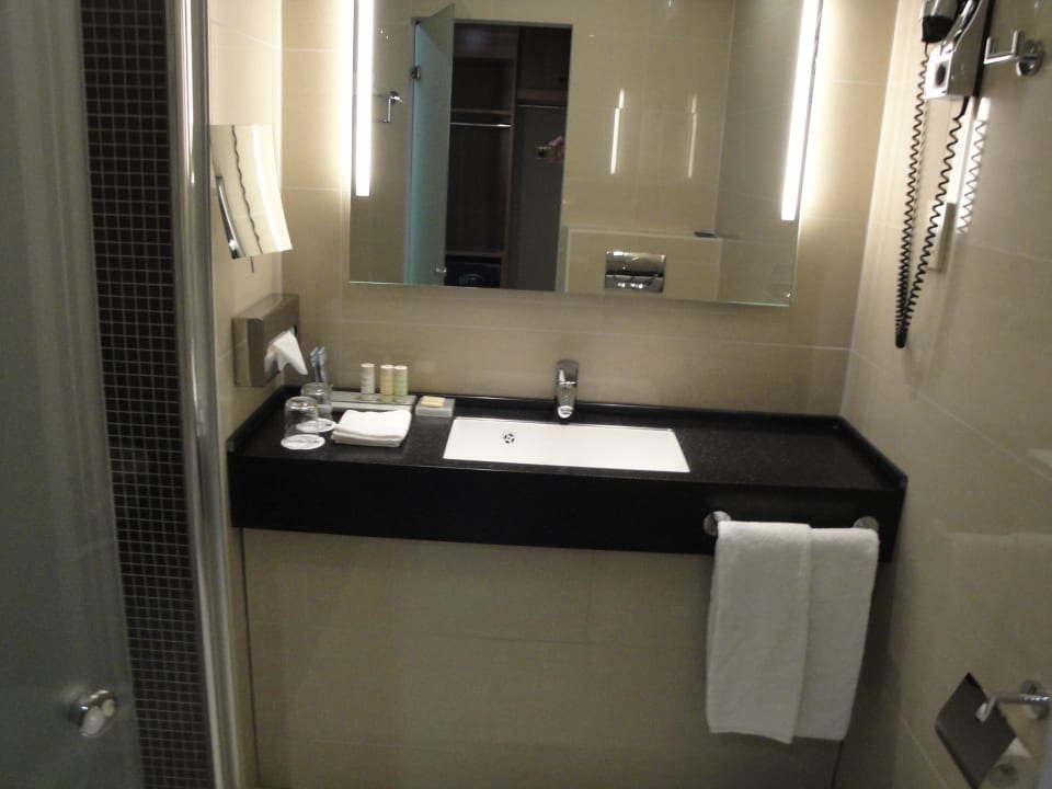 Badzimmer 3921 Radisson Blu Conference Hotel, Düsseldorf