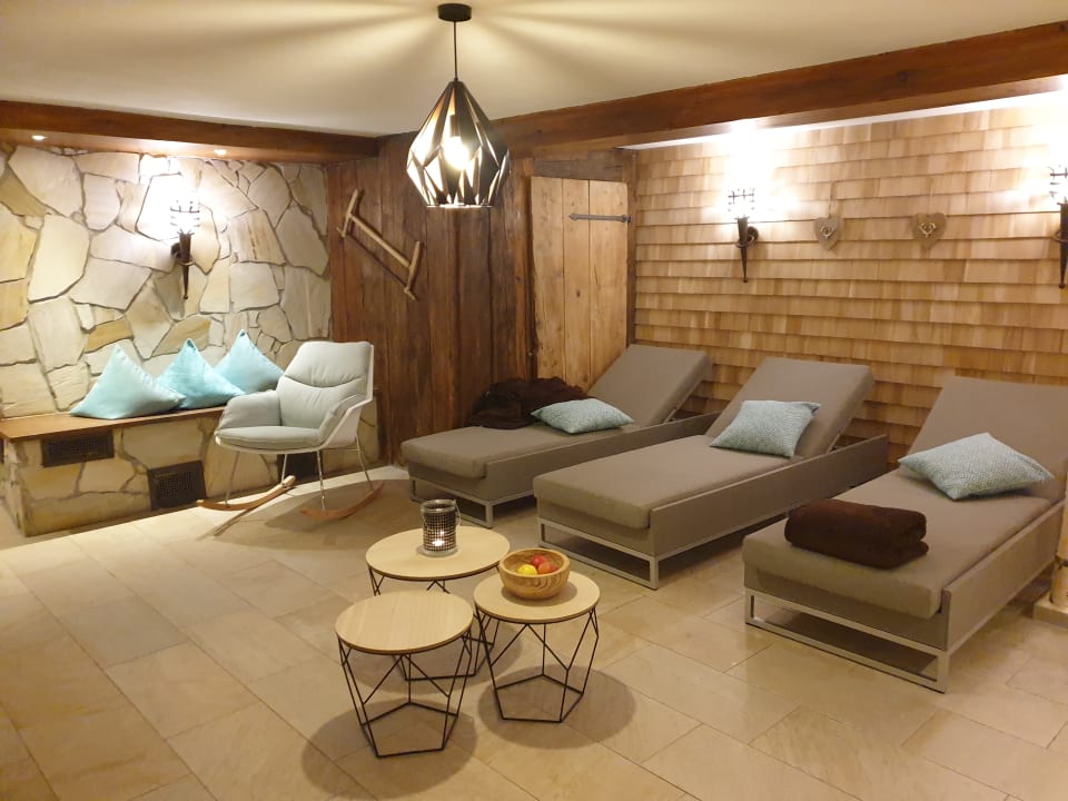 Außenansicht Parkhotel Burgmühle