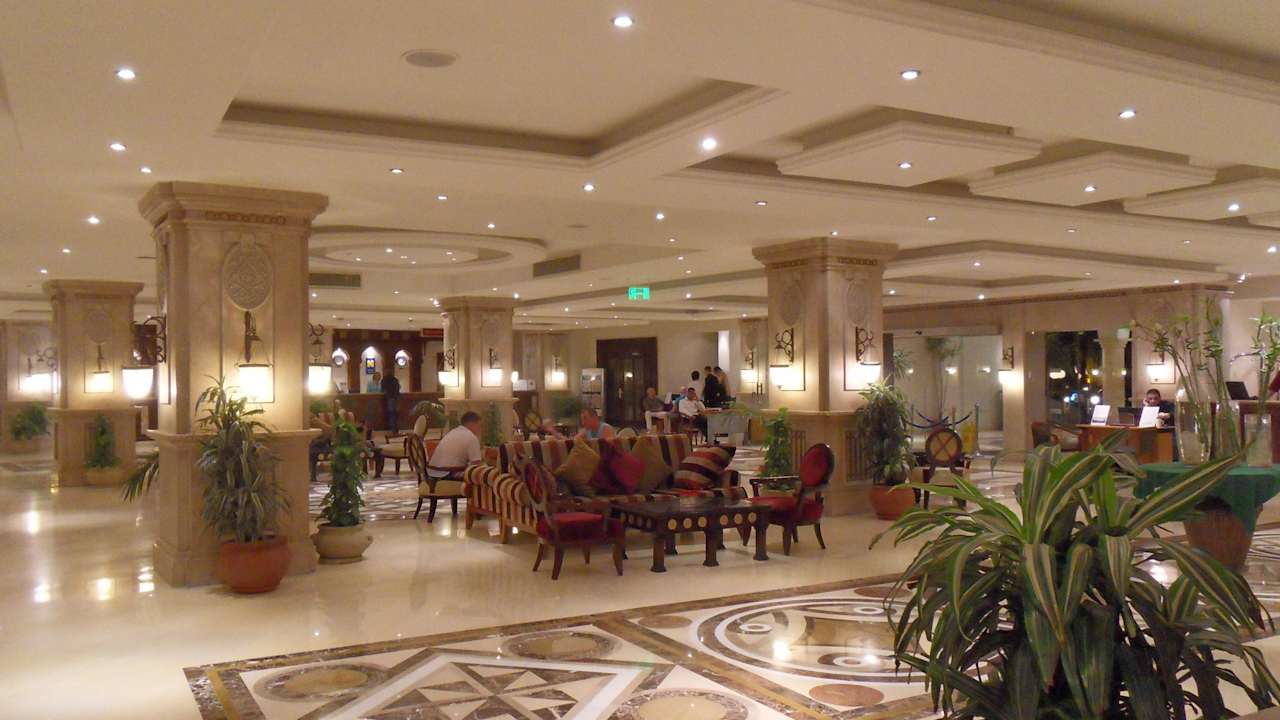 Sehr schöne Lobby Tirana Aqua Park Resort