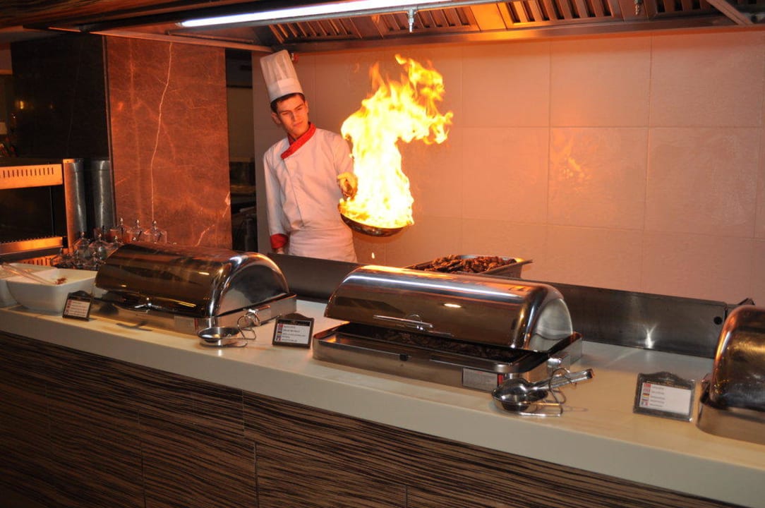 Toller Show-Effekt Port Side Resort Hotel