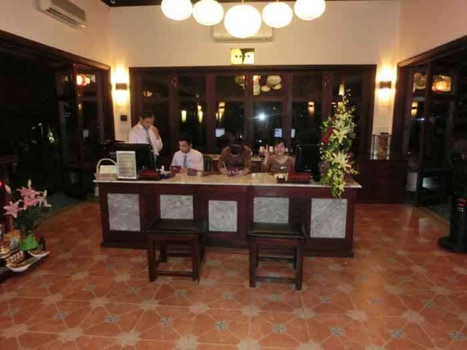 Freundlicher Empfang Hotel Vinh Hung Riverside Resort & Spa