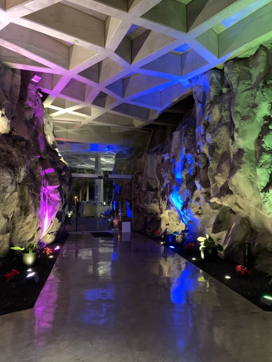 Lobby Royal Hideaway Corales Suites