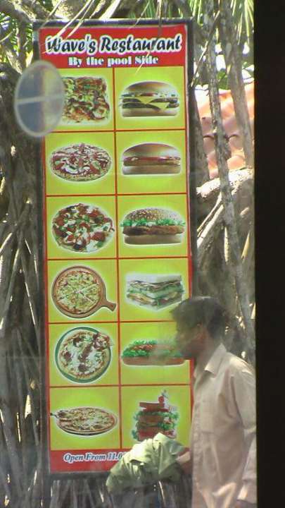 Pizza Restaurant auf dem Gelände  EKHO Surf